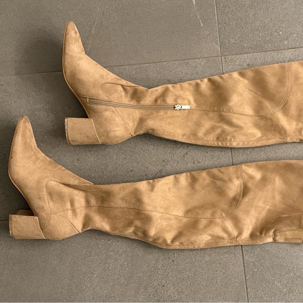 Marc Fisher cream suede boots size 7.5